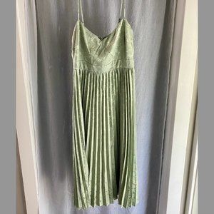 Lulu's L Sage Floral Jacquard Pleated Satin Midi Dress